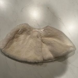 Cat and Jack girls white fur shawl size 4T - excellent condition!